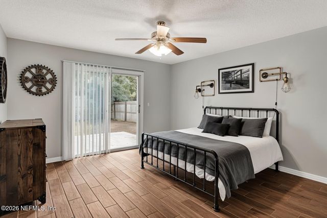 6975 HUNTINGTON WOODS Circle E, Jacksonville, FL 32244