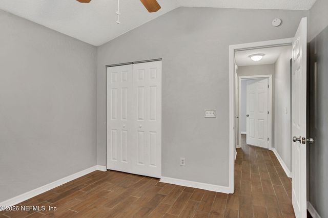 6975 HUNTINGTON WOODS Circle E, Jacksonville, FL 32244