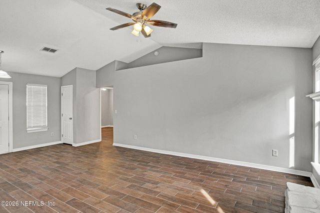 6975 HUNTINGTON WOODS Circle E, Jacksonville, FL 32244
