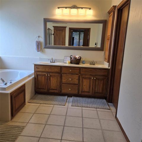 12209 Village Lane, Oklahoma City, OK 73170