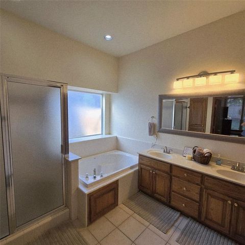 12209 Village Lane, Oklahoma City, OK 73170