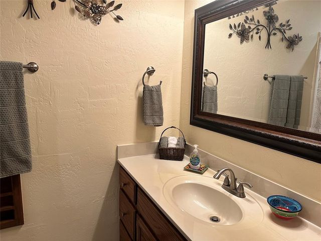 12209 Village Lane, Oklahoma City, OK 73170