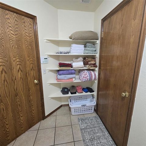 12209 Village Lane, Oklahoma City, OK 73170