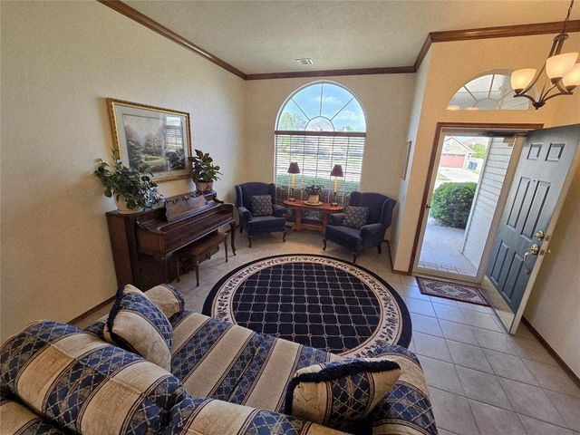 12209 Village Lane, Oklahoma City, OK 73170
