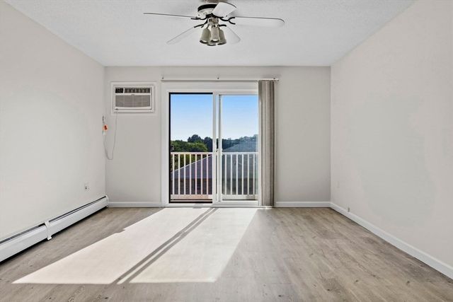 24 Kenmar Dr 239, Billerica, MA 01821