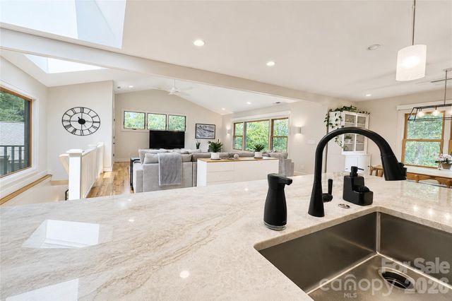 228 Allen Mountain Drive, Black Mountain, NC 28711