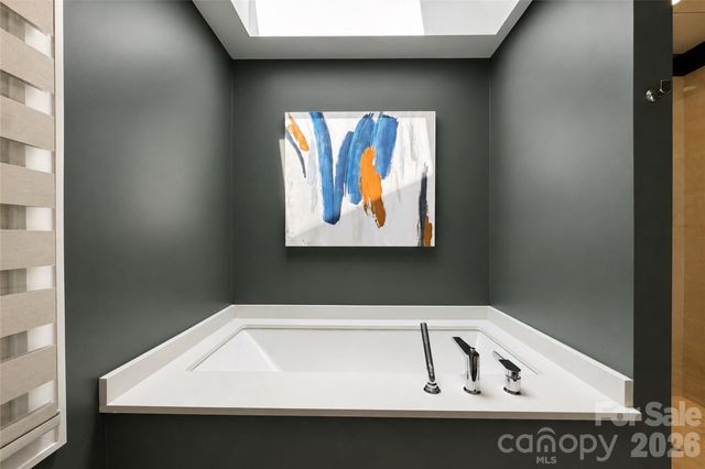 228 Allen Mountain Drive, Black Mountain, NC 28711