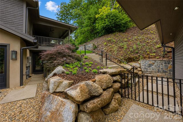 228 Allen Mountain Drive, Black Mountain, NC 28711