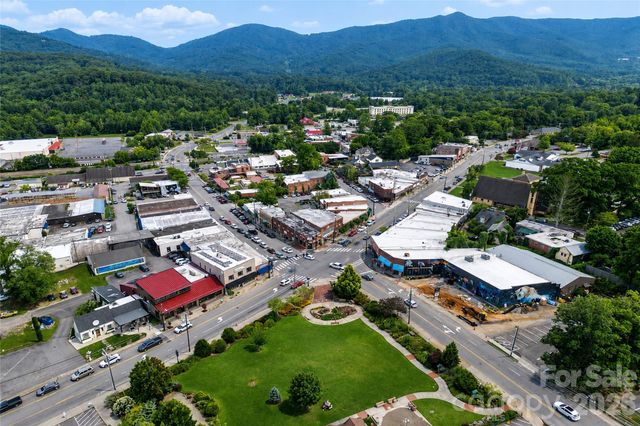 228 Allen Mountain Drive, Black Mountain, NC 28711