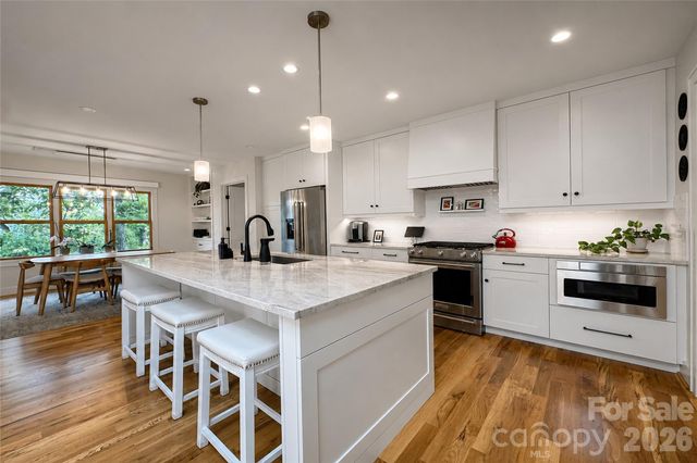 228 Allen Mountain Drive, Black Mountain, NC 28711
