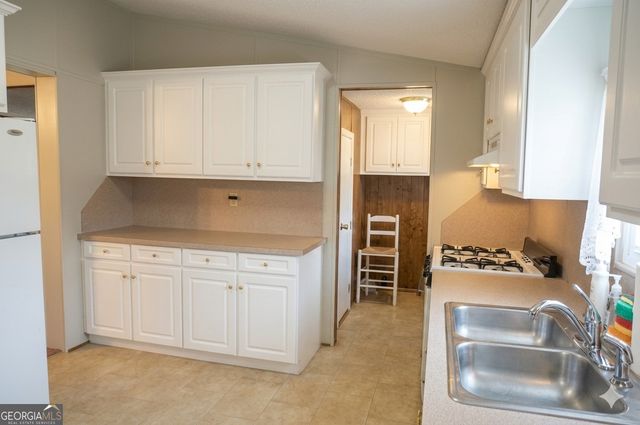 138 Omer Bond Road, Royston, GA 30662