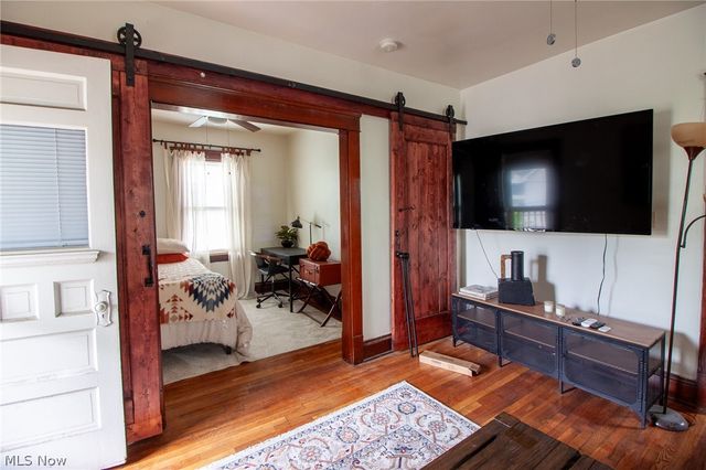 4028 E 53rd Street, Newburgh Heights, OH 44105