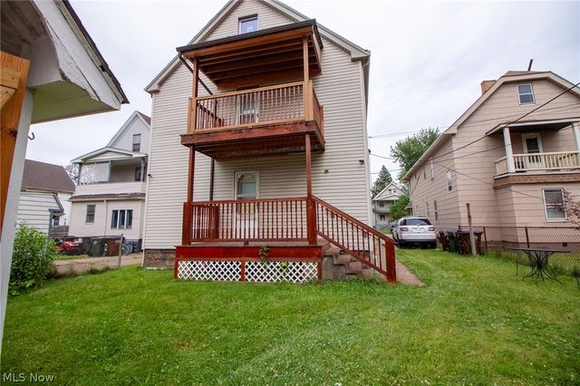 4028 E 53rd Street, Newburgh Heights, OH 44105
