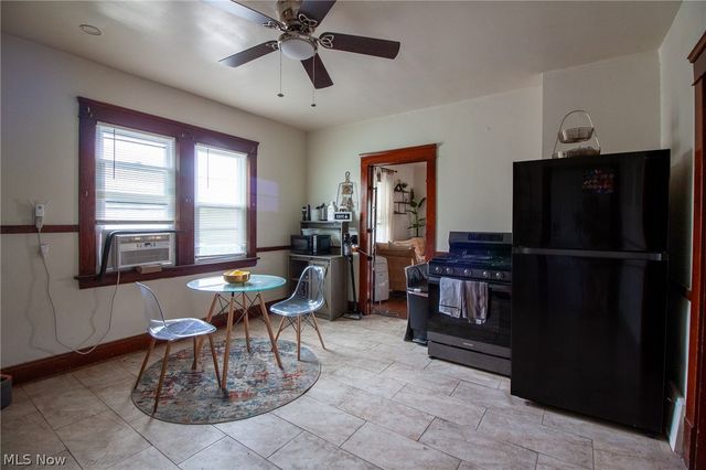4028 E 53rd Street, Newburgh Heights, OH 44105