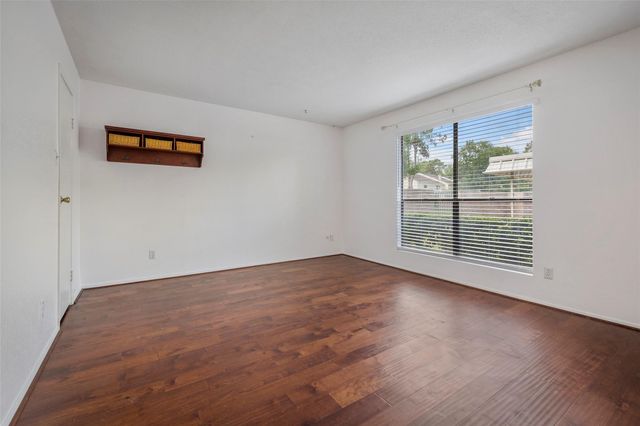 14777 Wunderlich Drive 811, Houston, TX 77069