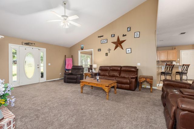 285 White Dove Drive, Lufkin, TX 75901