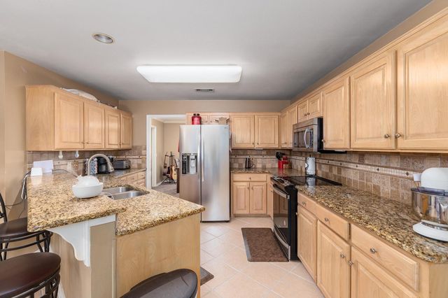 285 White Dove Drive, Lufkin, TX 75901