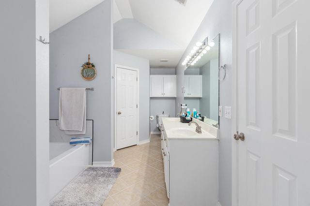 285 White Dove Drive, Lufkin, TX 75901