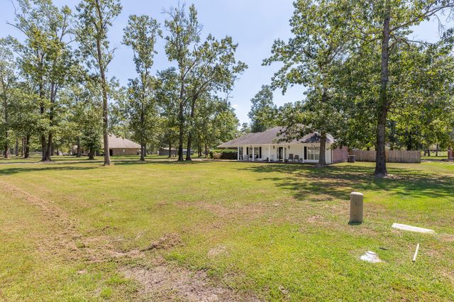 285 White Dove Drive, Lufkin, TX 75901