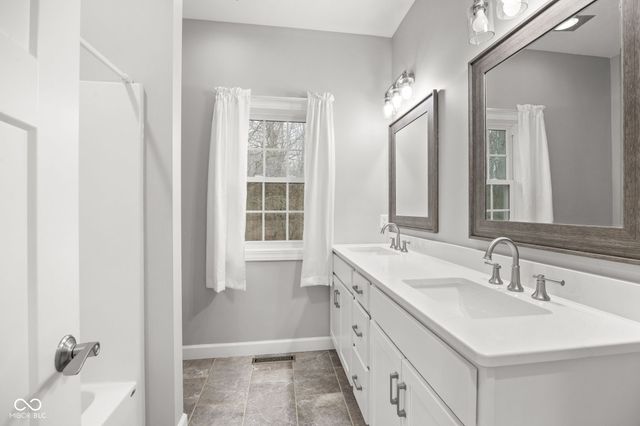 1015 Peach Lane, Covington, IN 47932