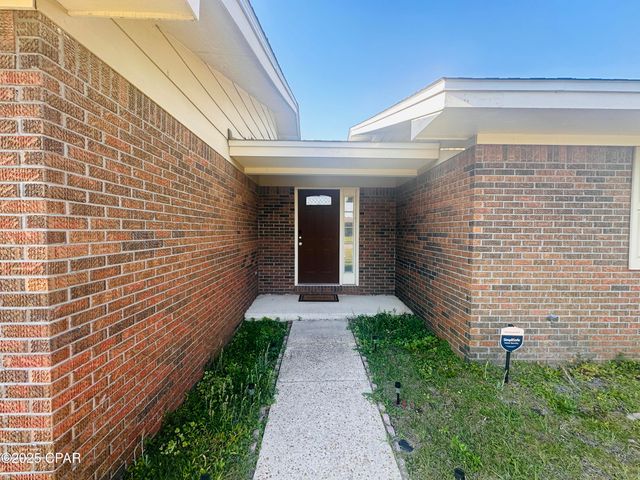 618 Gabriel Street, Panama City, FL 32405