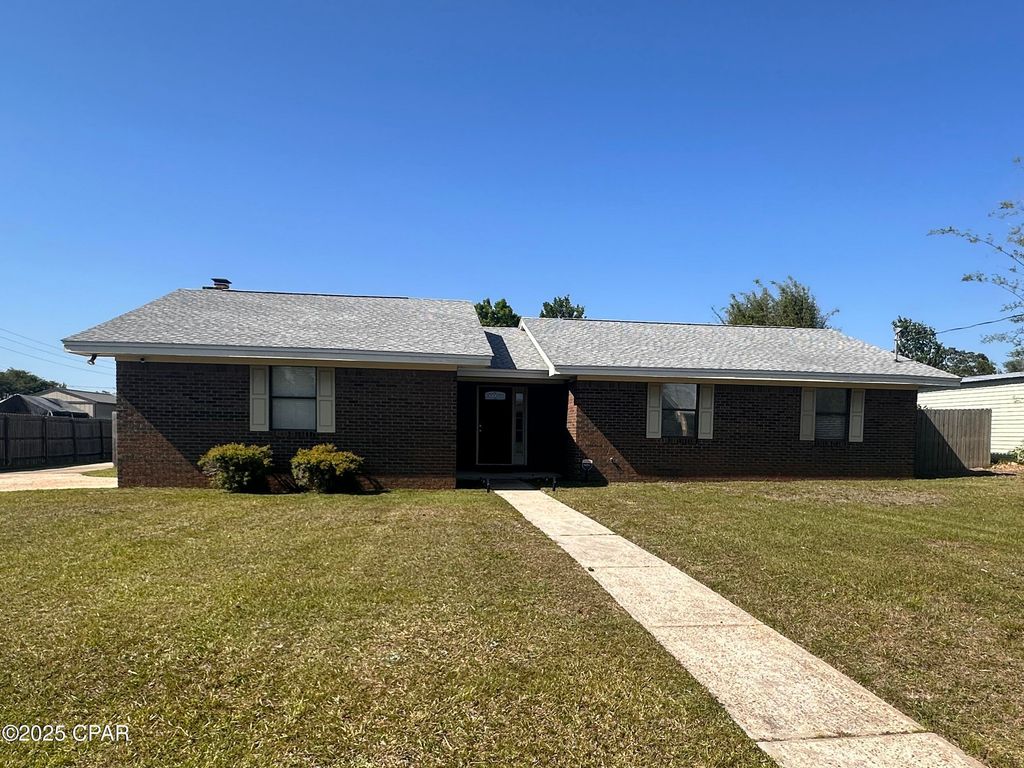 618 Gabriel Street, Panama City, FL 32405