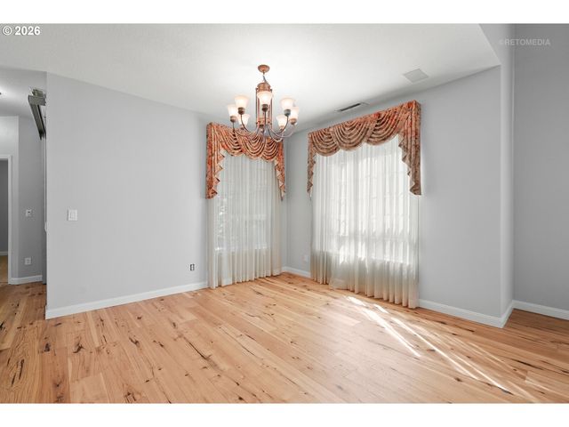 6293 Ne COPPER BEECH Dr, Hillsboro, OR 97124