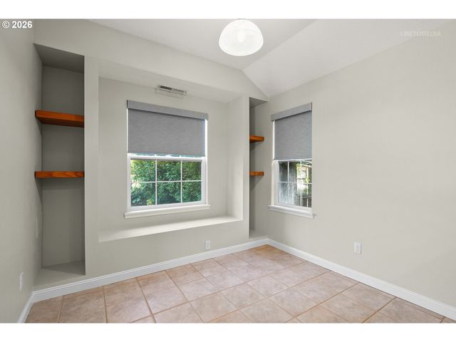 6293 Ne COPPER BEECH Dr, Hillsboro, OR 97124