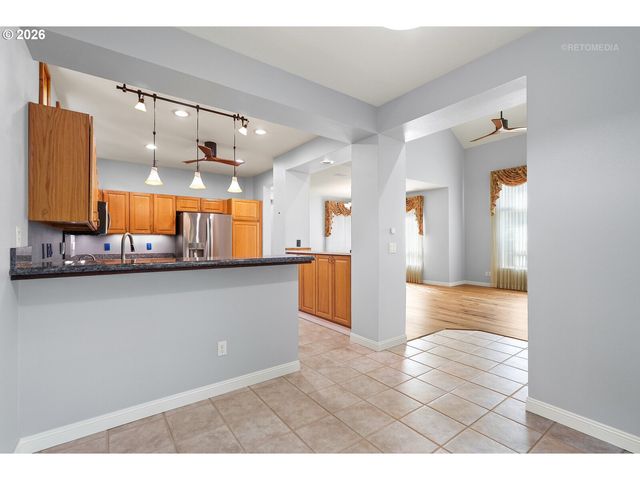 6293 Ne COPPER BEECH Dr, Hillsboro, OR 97124