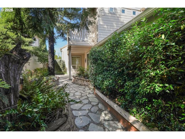 6293 Ne COPPER BEECH Dr, Hillsboro, OR 97124