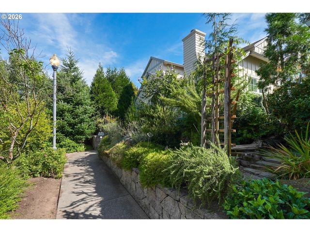 6293 Ne COPPER BEECH Dr, Hillsboro, OR 97124