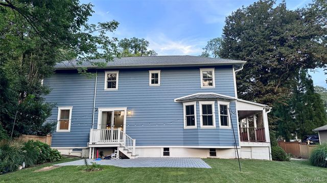 18 20th Avenue, Sea Cliff, NY 11579