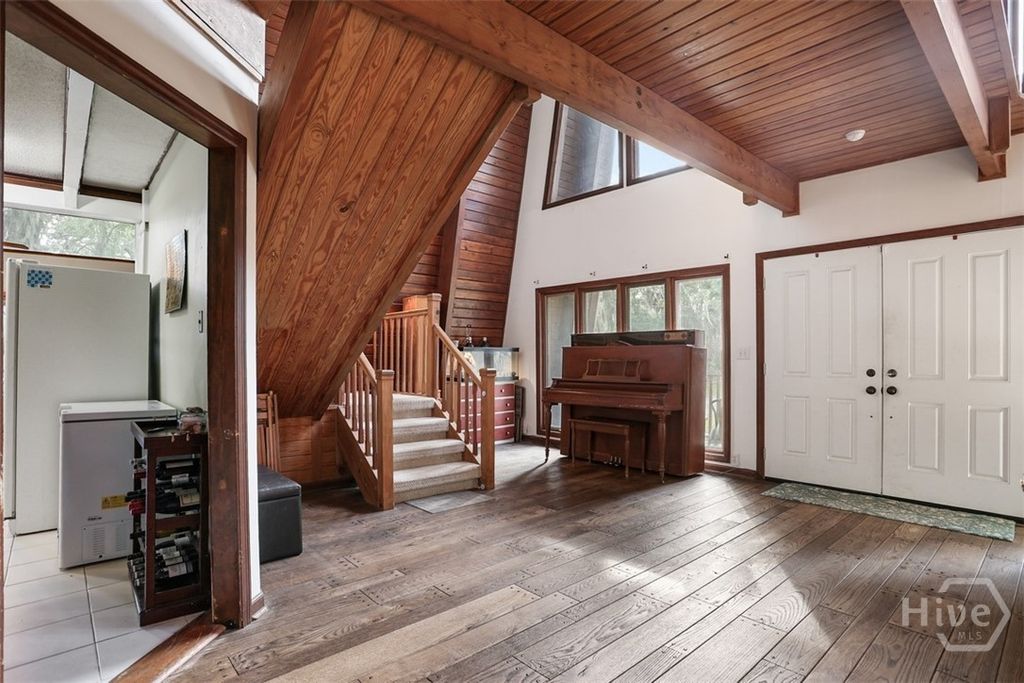 Image 15 of property listing at 24 Crisp Street, Savannah, GA 31410