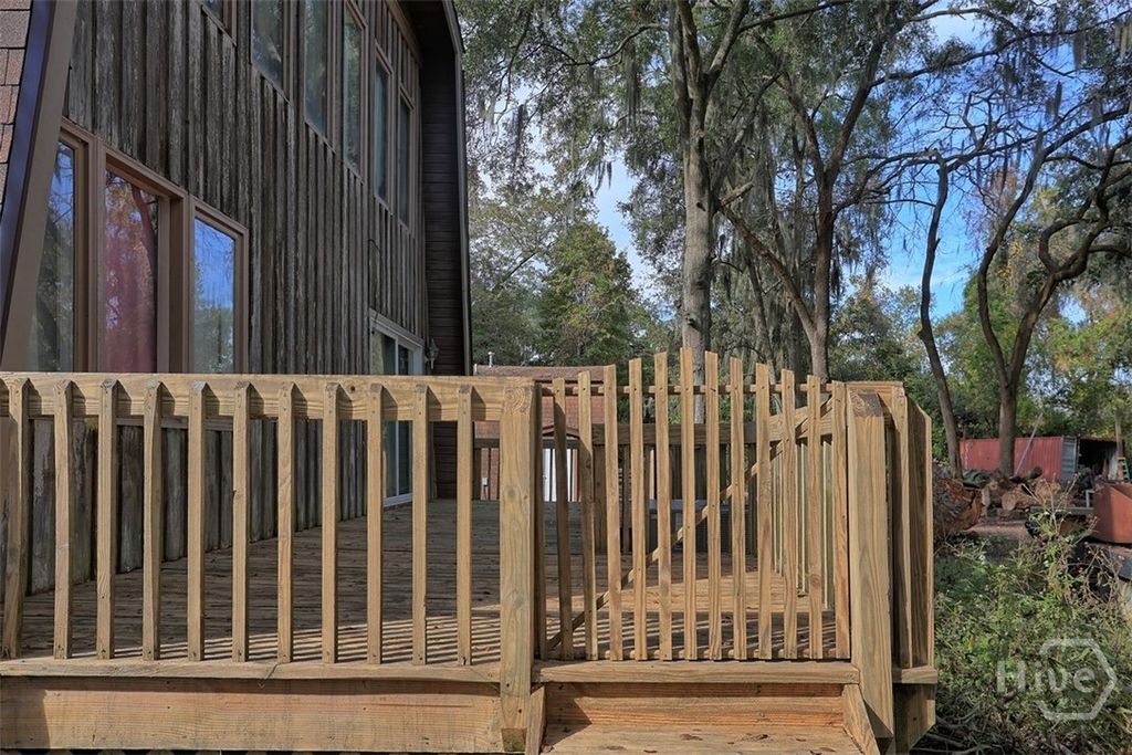 Image 37 of property listing at 24 Crisp Street, Savannah, GA 31410