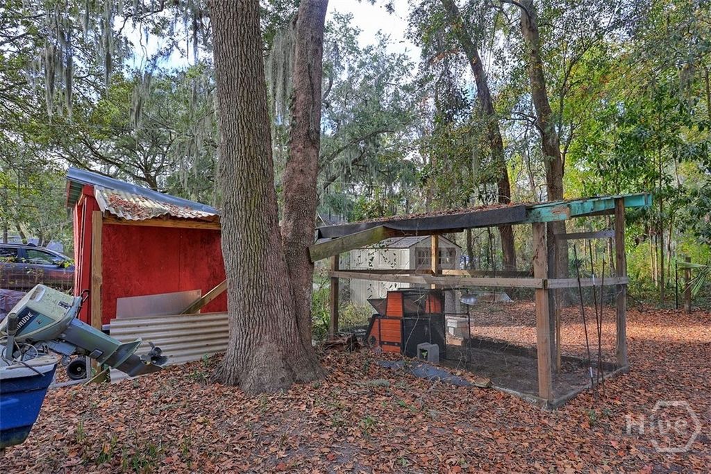 Image 40 of property listing at 24 Crisp Street, Savannah, GA 31410