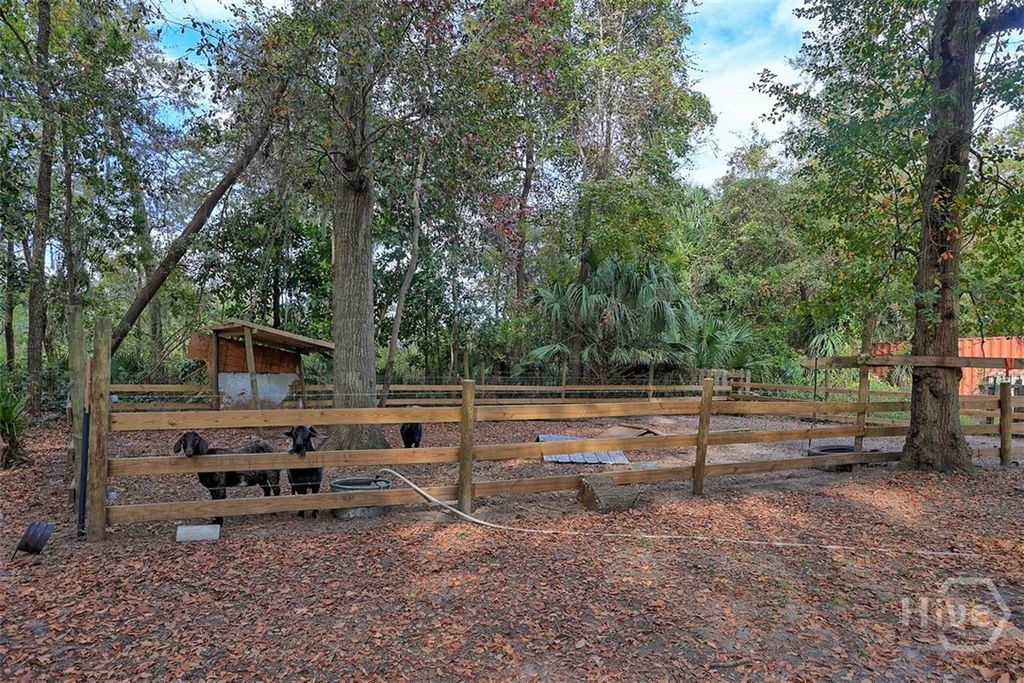 Image 42 of property listing at 24 Crisp Street, Savannah, GA 31410