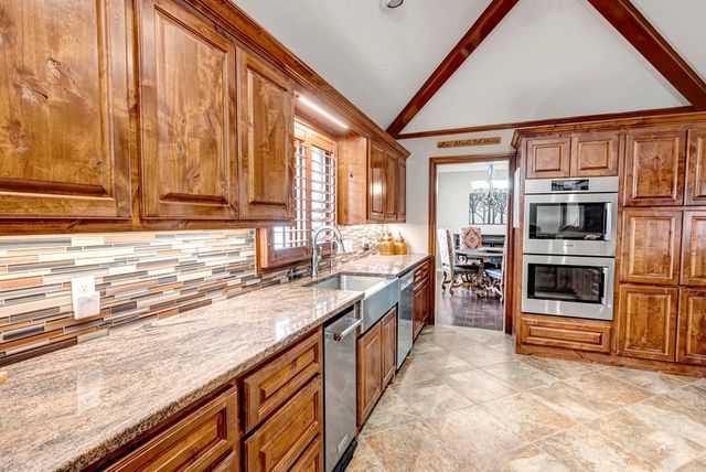 5007 Castleford Rd, Midland, TX 79705