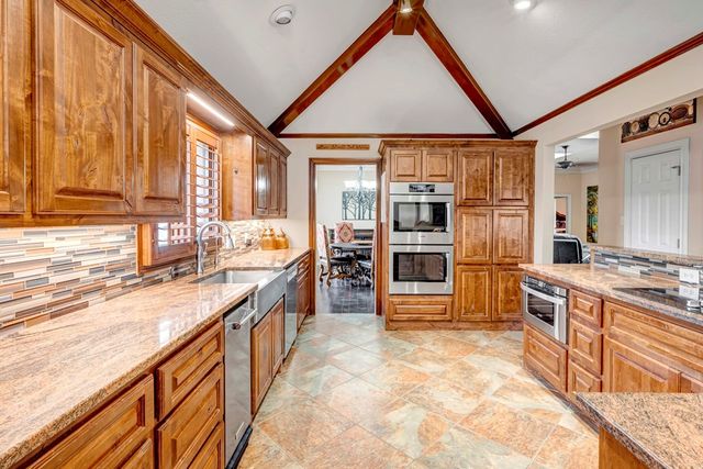 5007 Castleford Rd, Midland, TX 79705