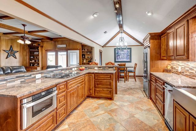 5007 Castleford Rd, Midland, TX 79705