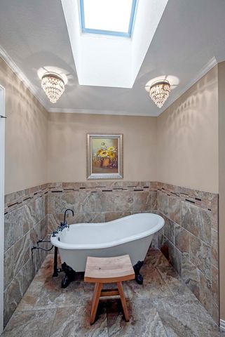 5007 Castleford Rd, Midland, TX 79705