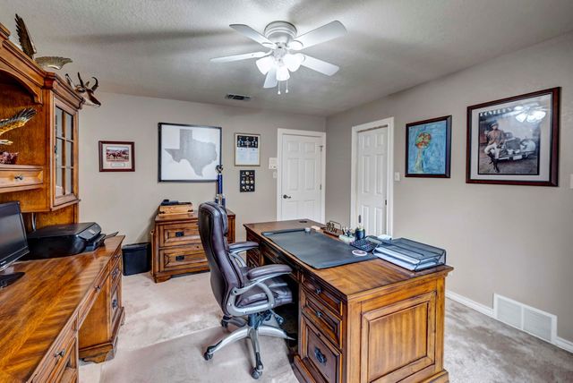 5007 Castleford Rd, Midland, TX 79705