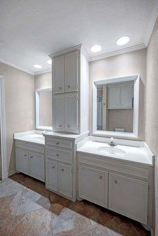 5007 Castleford Rd, Midland, TX 79705