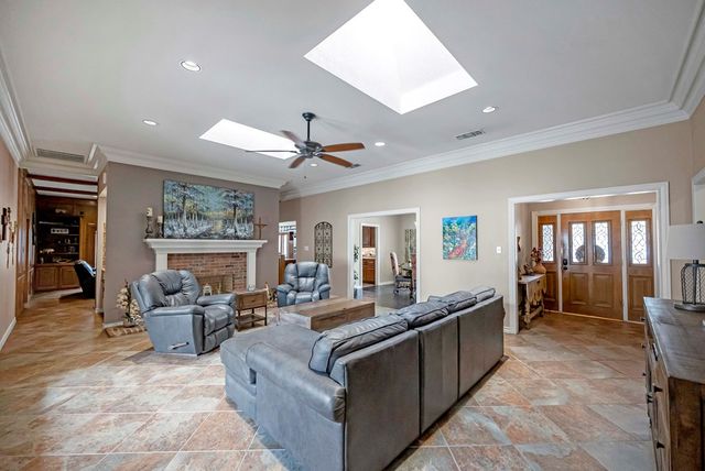 5007 Castleford Rd, Midland, TX 79705