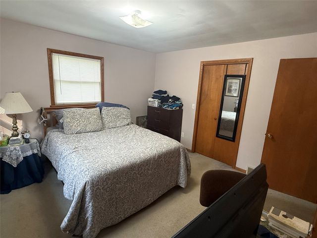 8874 ENNIS Drive, Erie, PA 16509