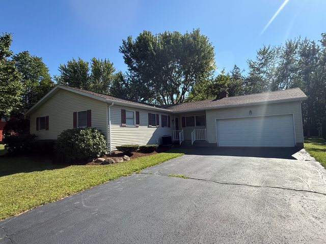 8874 ENNIS Drive, Erie, PA 16509