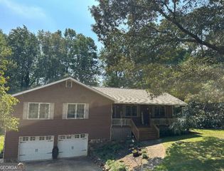 313 Chattahoochee Way, Woodstock, GA 30188