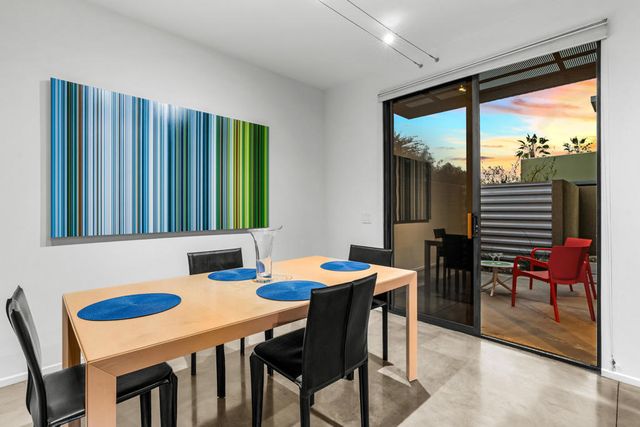 677 E Arenas Road, Palm Springs, CA 92262