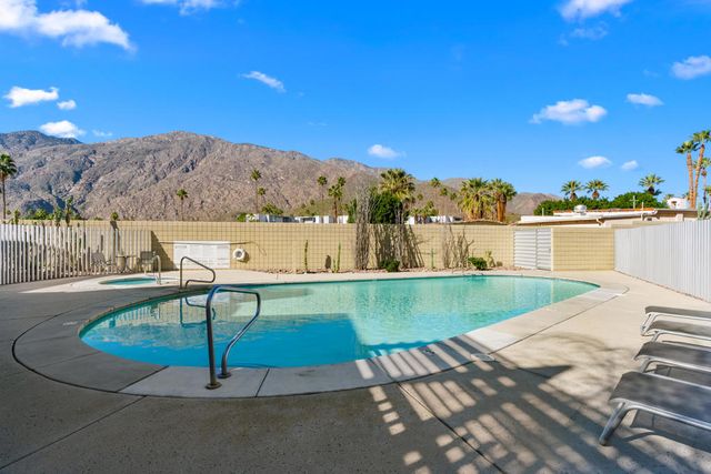 677 E Arenas Road, Palm Springs, CA 92262