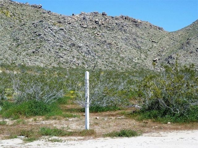 1 Susie, Apple Valley, CA 92307