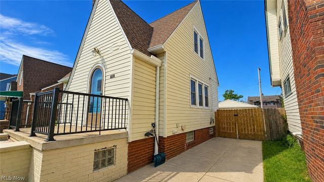 6818 Belmere Drive, Parma, OH 44129